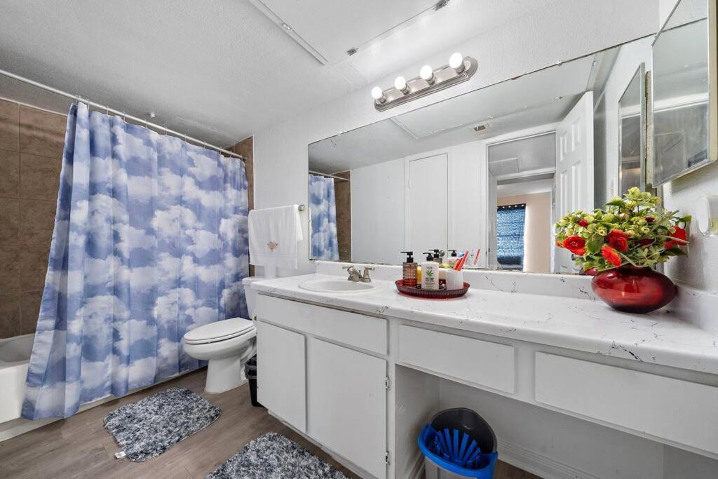 Cozy, Dedicated Workspace, Fast Wi-Fi Apartment ฮูสตัน ภายนอก รูปภาพ