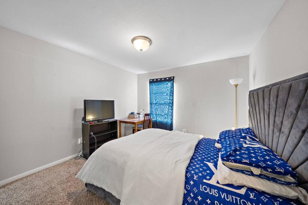 Cozy, Dedicated Workspace, Fast Wi-Fi Apartment ฮูสตัน ภายนอก รูปภาพ