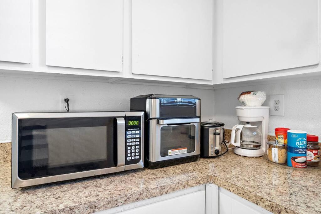 Cozy, Dedicated Workspace, Fast Wi-Fi Apartment ฮูสตัน ภายนอก รูปภาพ